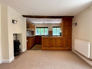 Kitchen / Diner - click for photo gallery